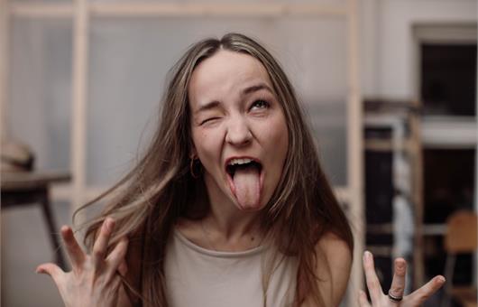 Katedra alternativního a loutkového divadla